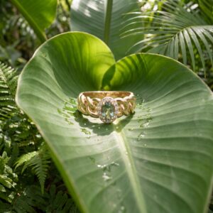 MDG by Martina - Fancy green Moissanite